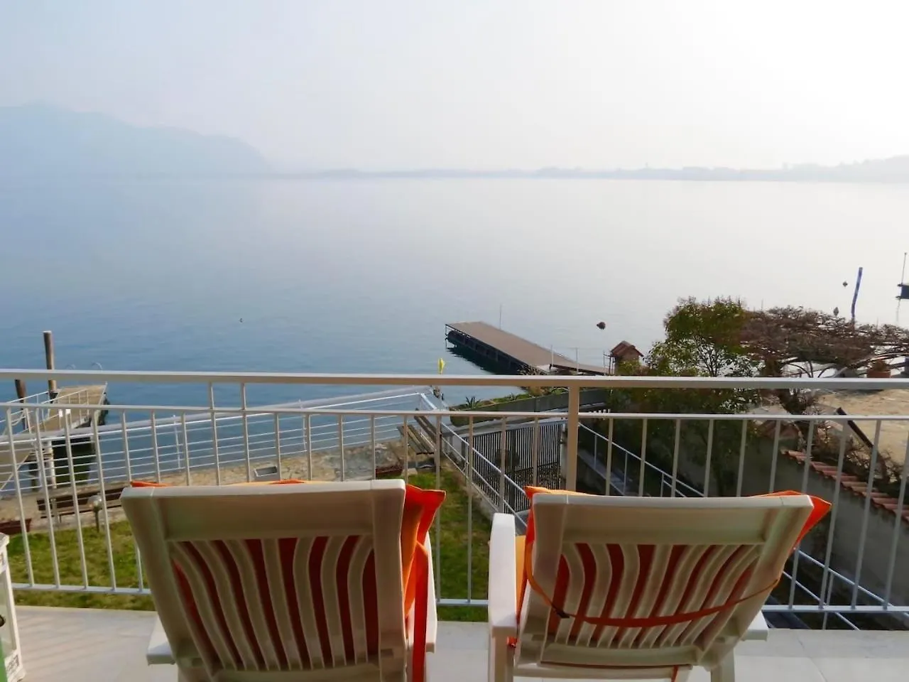 Σπίτι διακοπών Villa Anastasye Your Lakefront Vacation Rental Predore